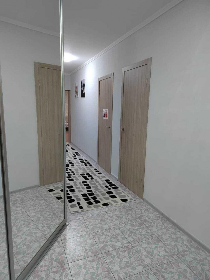 2-комн квартира Ленинградская улица, 41