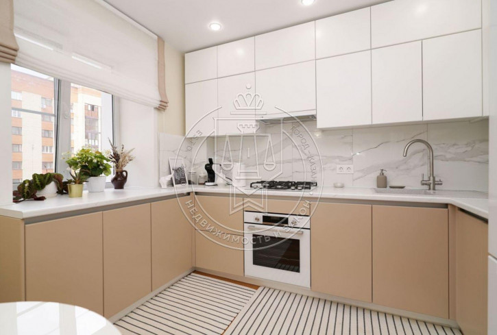 2-комн квартира Патриса Лумумбы ул, 62