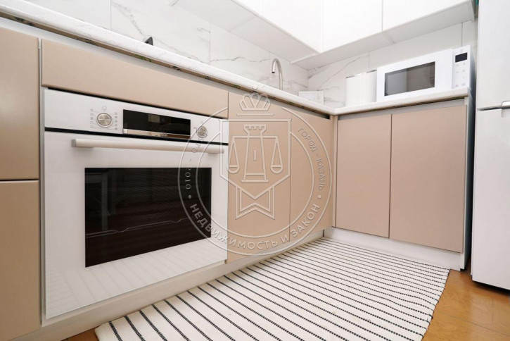 2-комн квартира Патриса Лумумбы ул, 62
