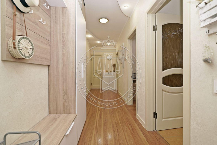 2-комн квартира Патриса Лумумбы ул, 62
