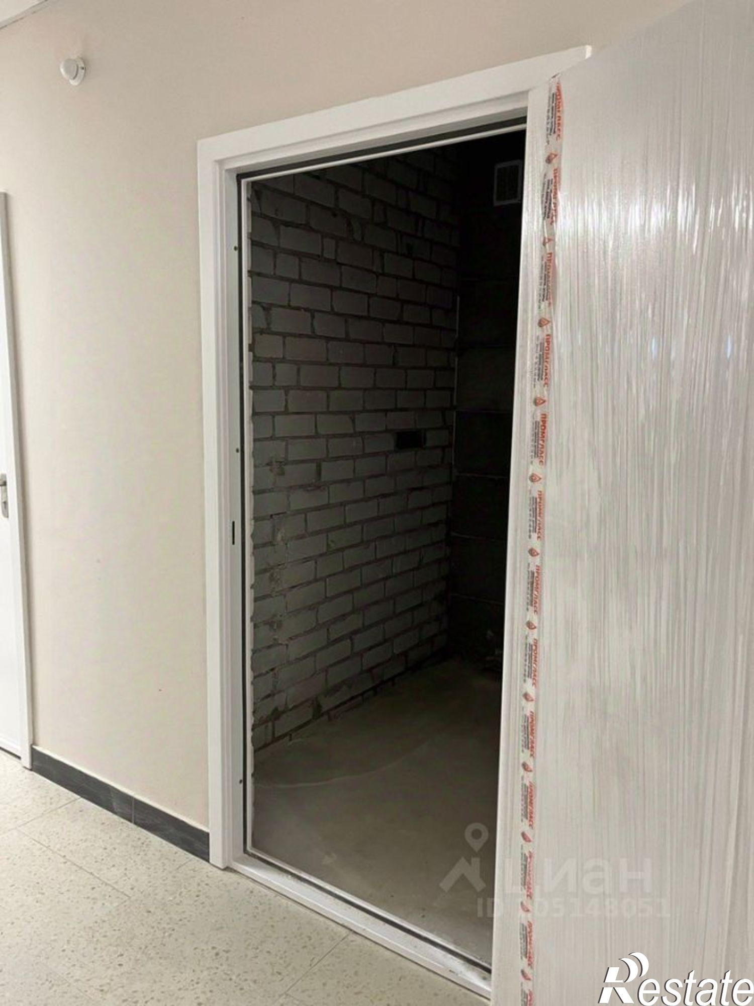 Купить складское помещение за 150 000 рублей на улица Полоненко, 10