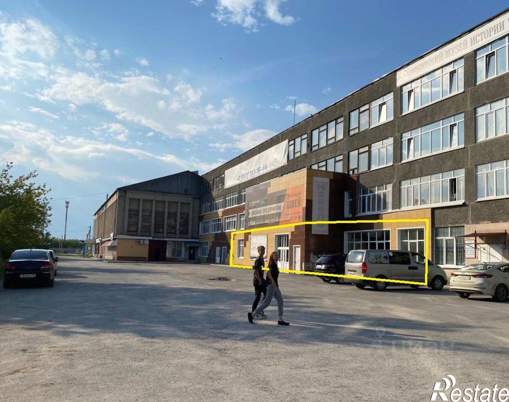 Сдать торговое помещение за 60 000 рублей на Советская улица, 100А
