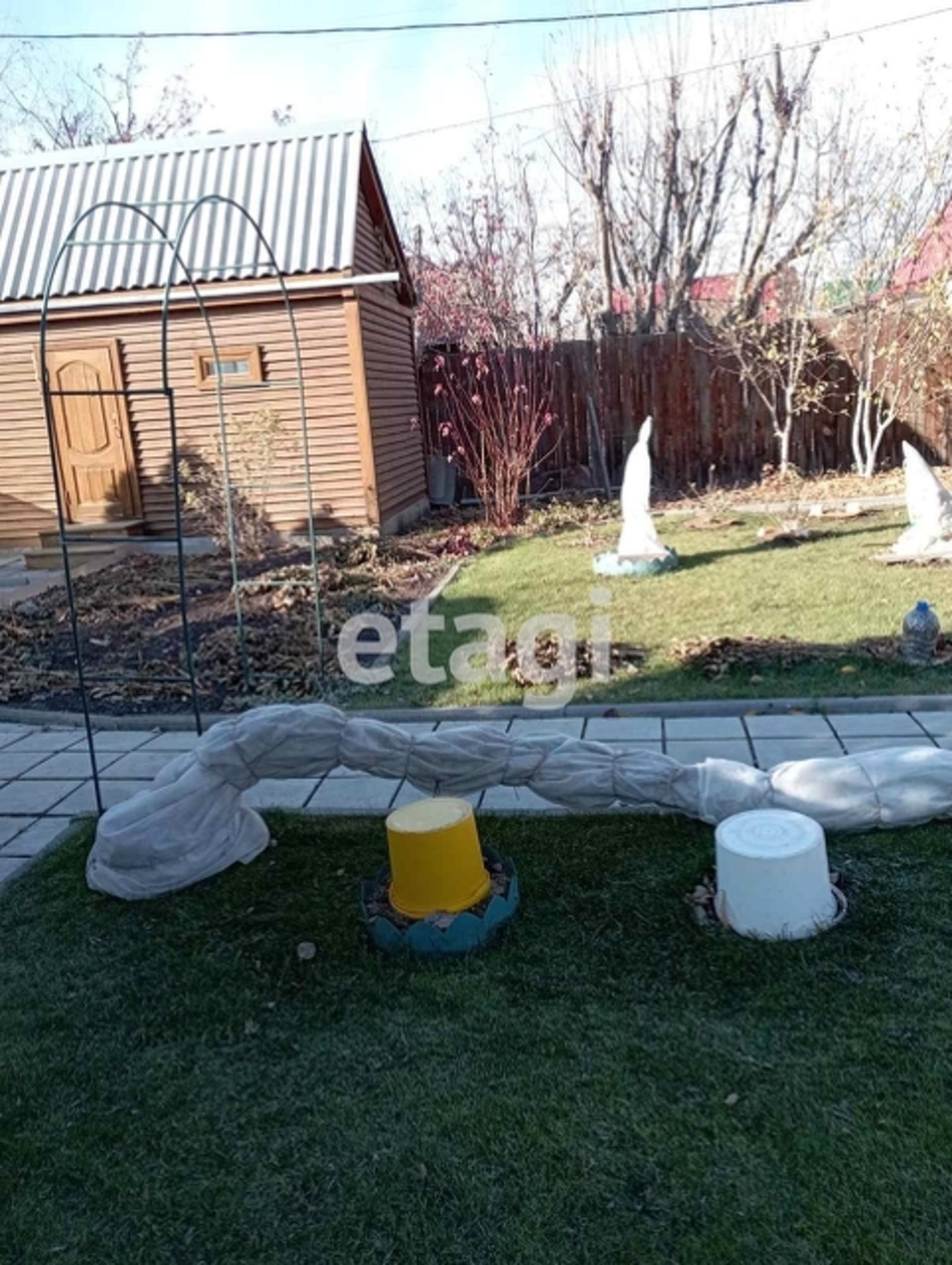 Купить дачу, дом, коттедж за 1 800 000 рублей на Array