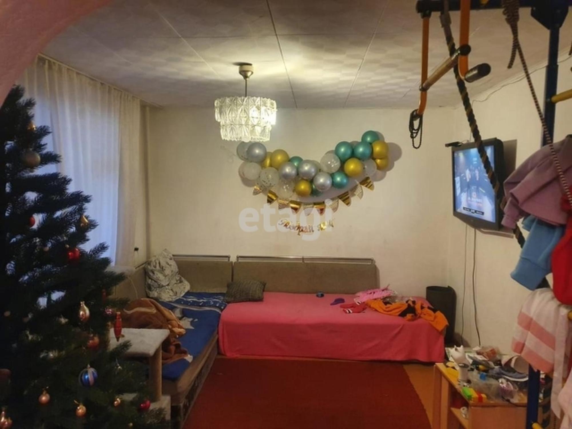 Купить дачу, дом, коттедж за 3 000 000 рублей на Array
