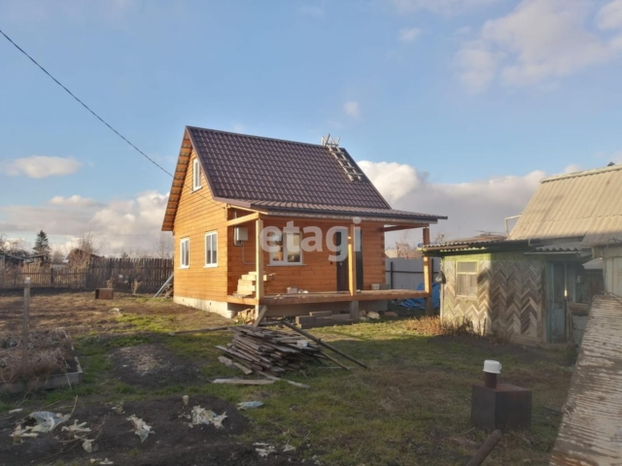 Купить дачу, дом, коттедж за 2 200 000 рублей на Array