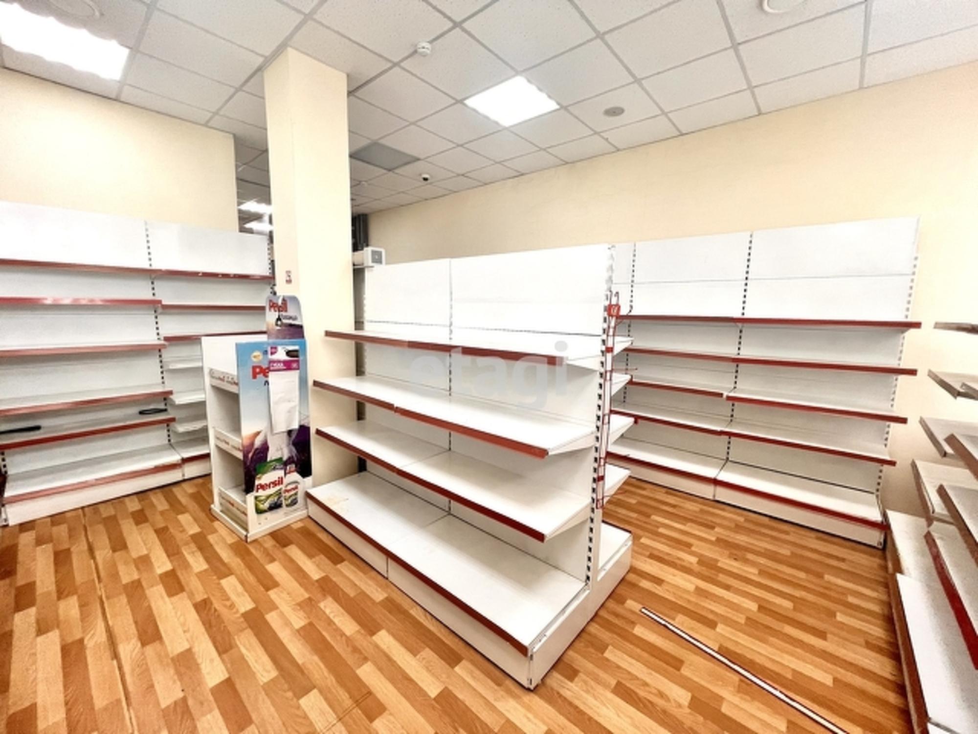 Купить торговое помещение за 6 000 000 рублей на Норильская улица