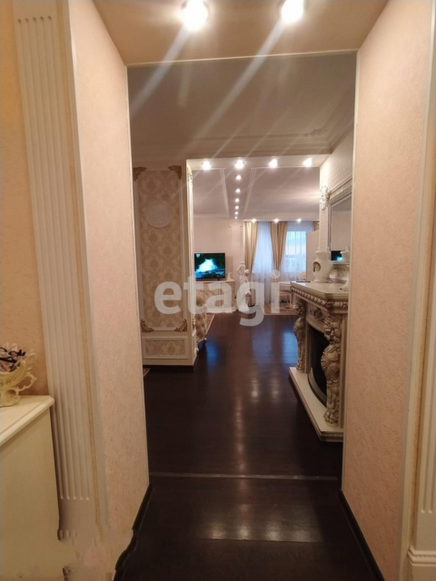 Купить дачу, дом, коттедж за 15 000 000 рублей на Array