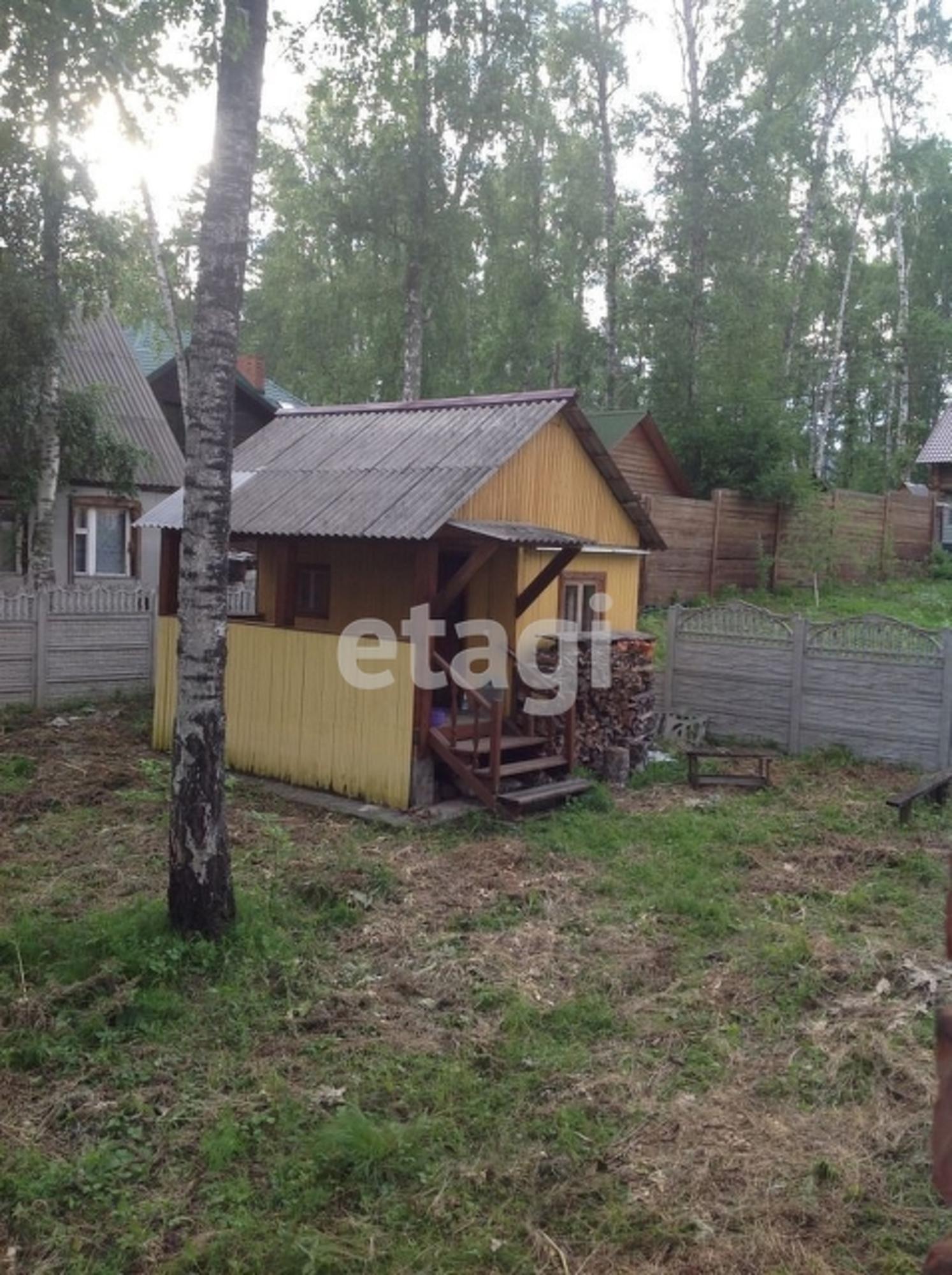 Купить дачу, дом, коттедж за 10 000 000 рублей на Array