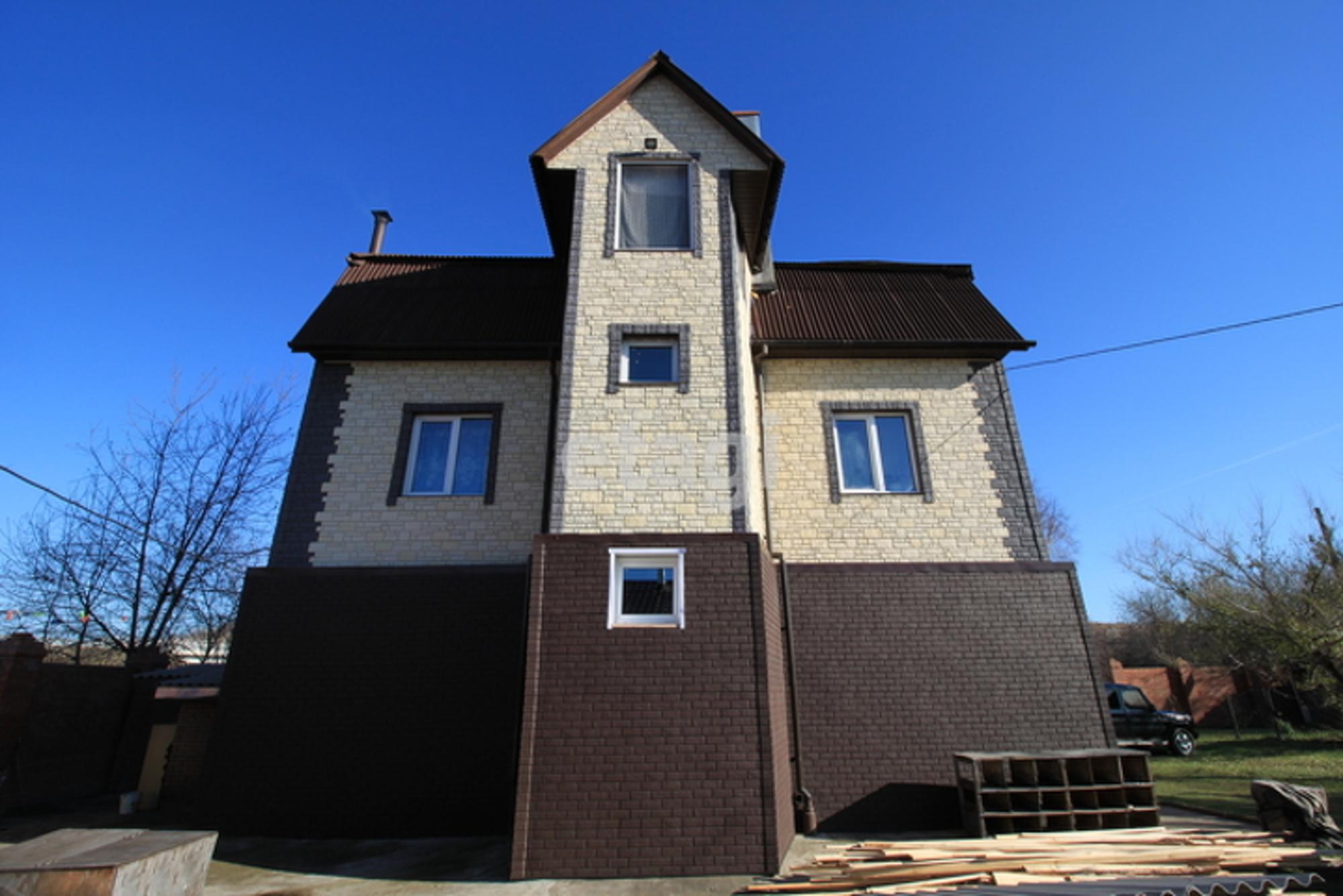 Купить дачу, дом, коттедж за 10 500 000 рублей на Трактовая улица