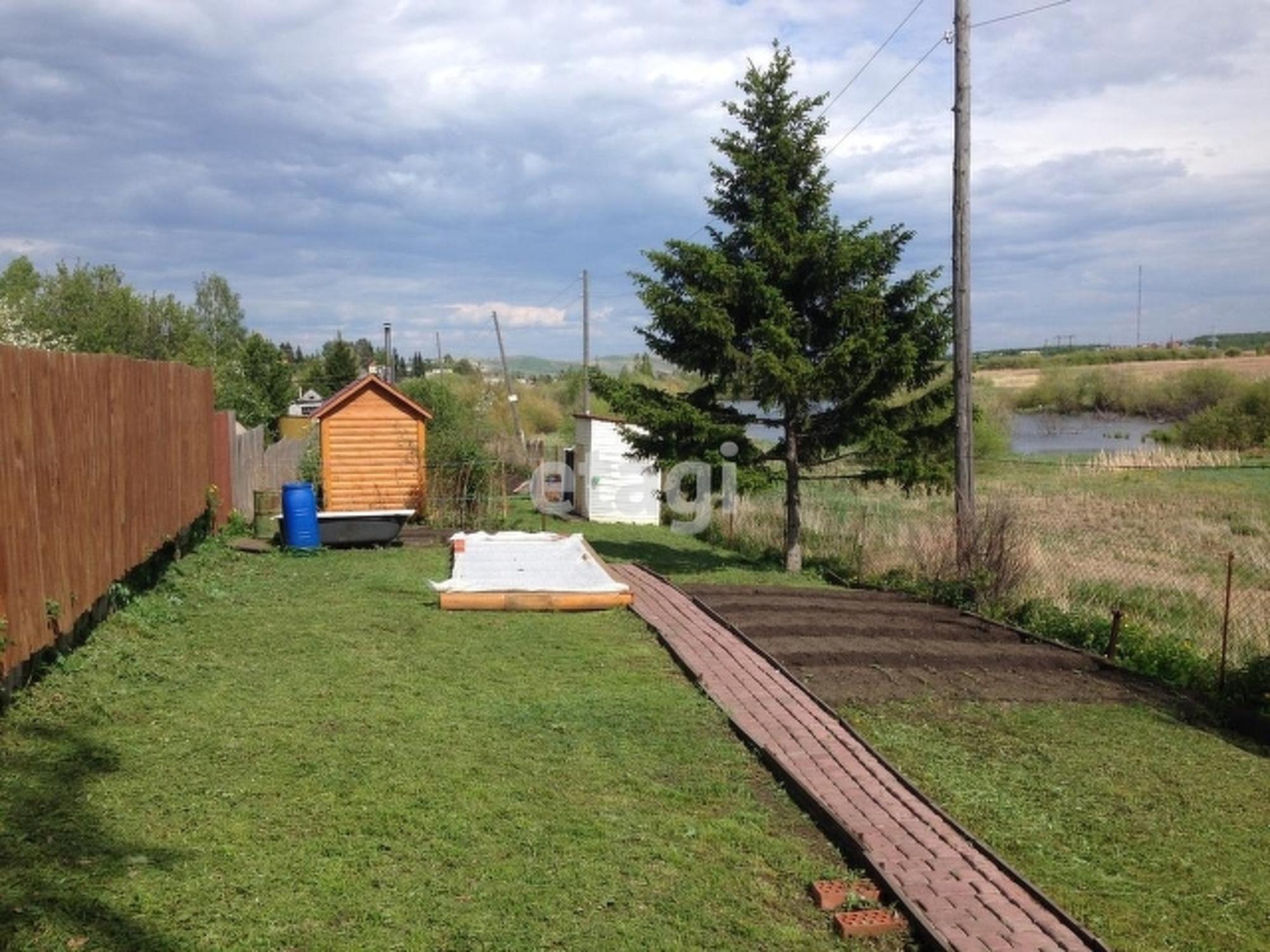 Купить дачу, дом, коттедж за 2 200 000 рублей на Array