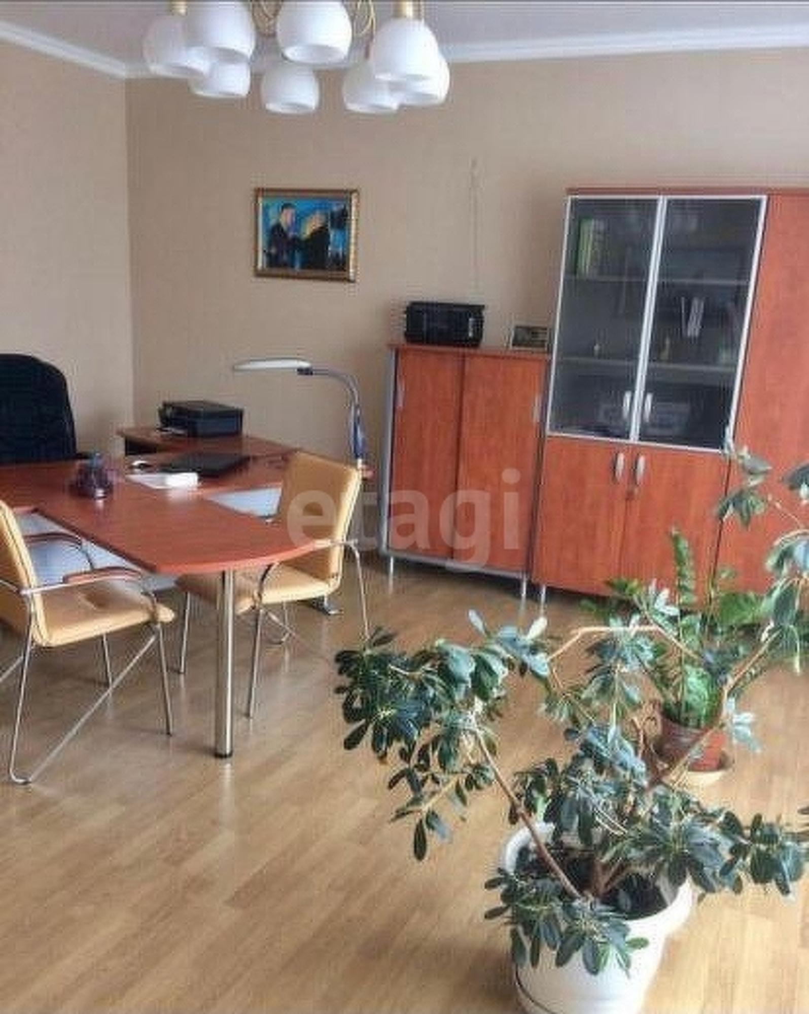 Купить дачу, дом, коттедж за 30 400 000 рублей на 5-я Линейная улица