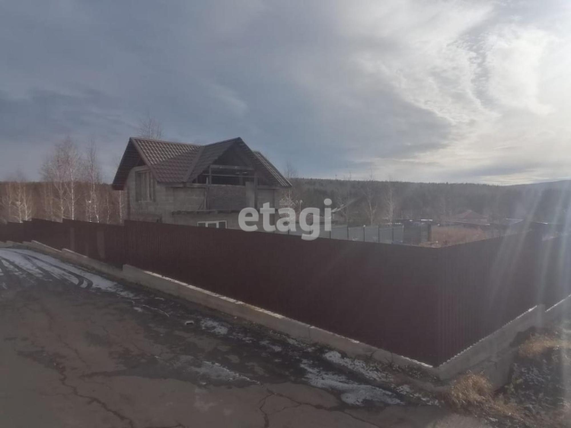 Купить дачу, дом, коттедж за 3 400 000 рублей на Array