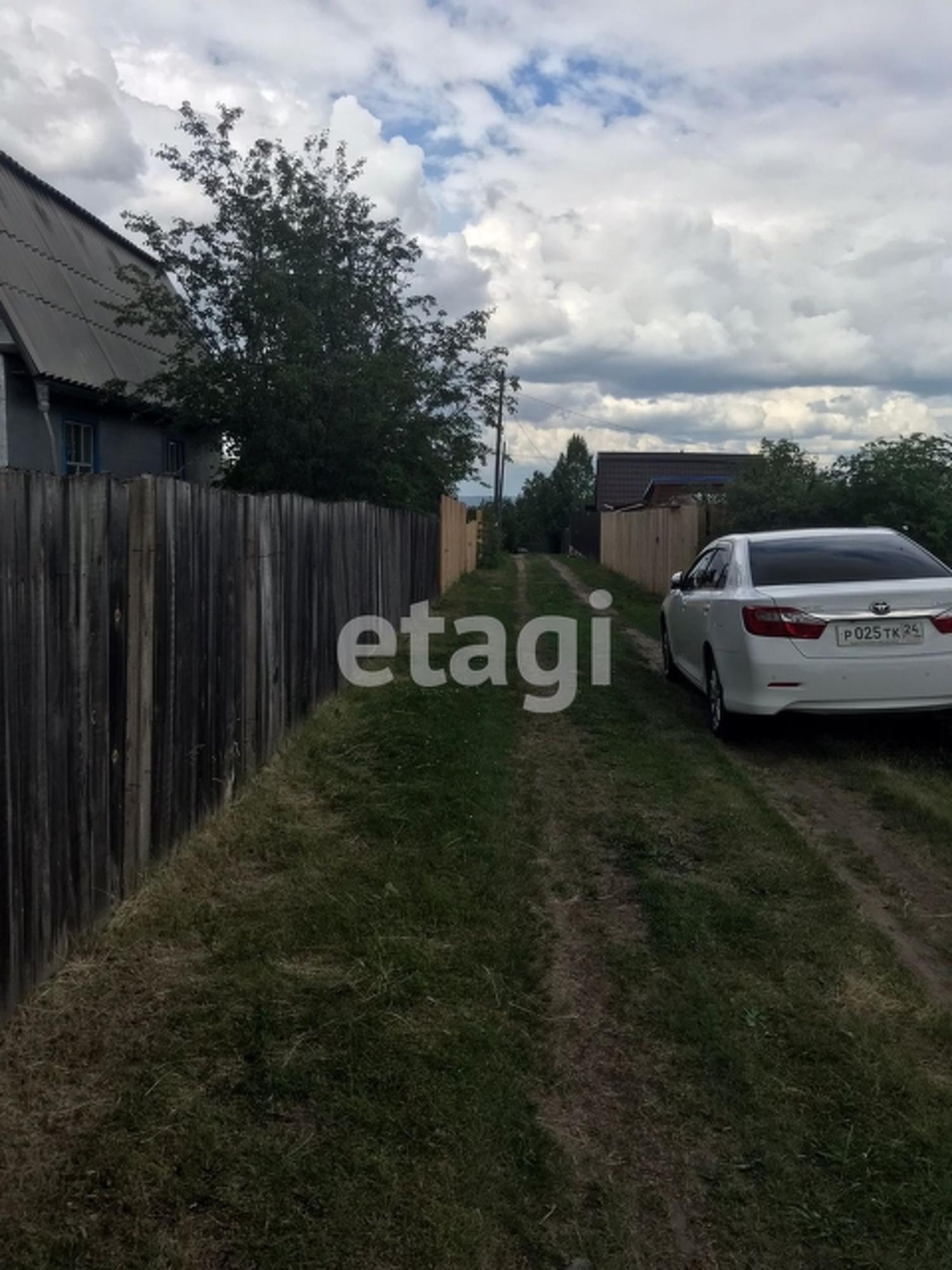 Купить дачу, дом, коттедж за 450 000 рублей на Array
