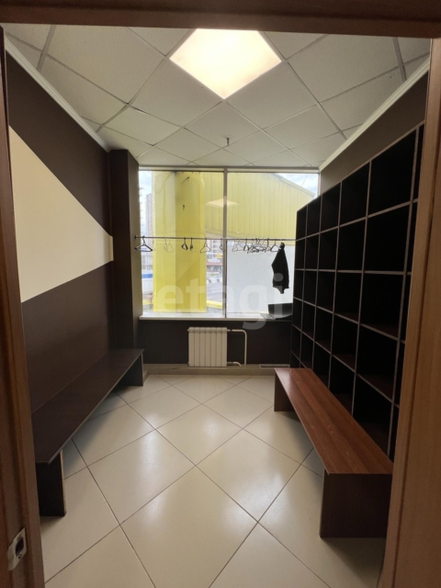 Купить офис, помещение под офис за 21 000 000 рублей на улица Молокова