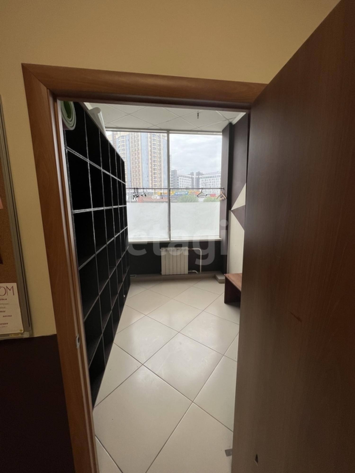 Купить офис, помещение под офис за 21 000 000 рублей на улица Молокова