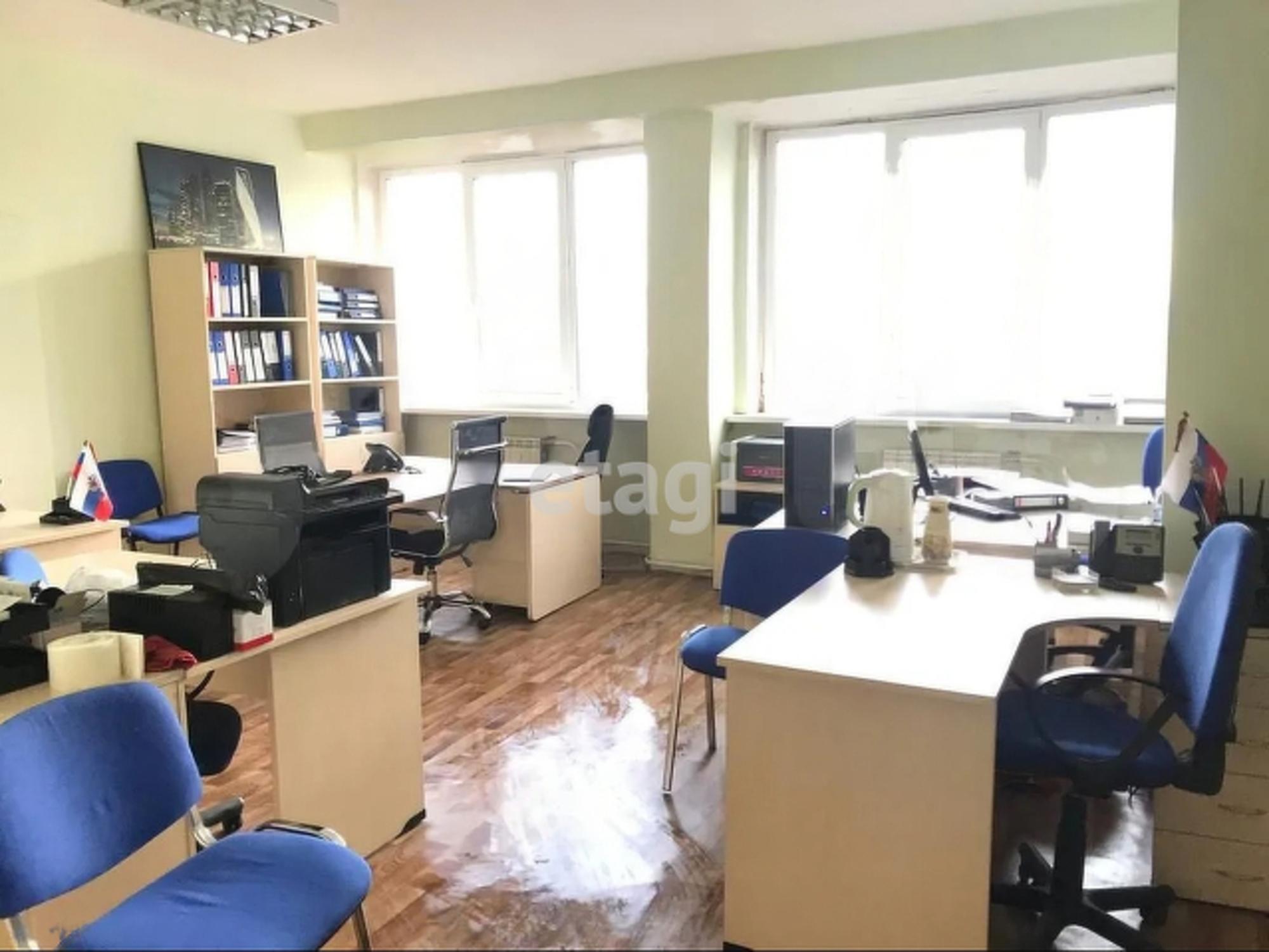 Купить офис, помещение под офис за 1 800 000 рублей на улица Дубровинского