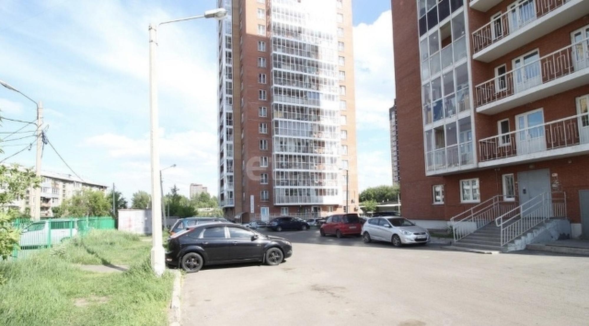 Купить квартиру за 4 300 000 рублей на улица Калинина