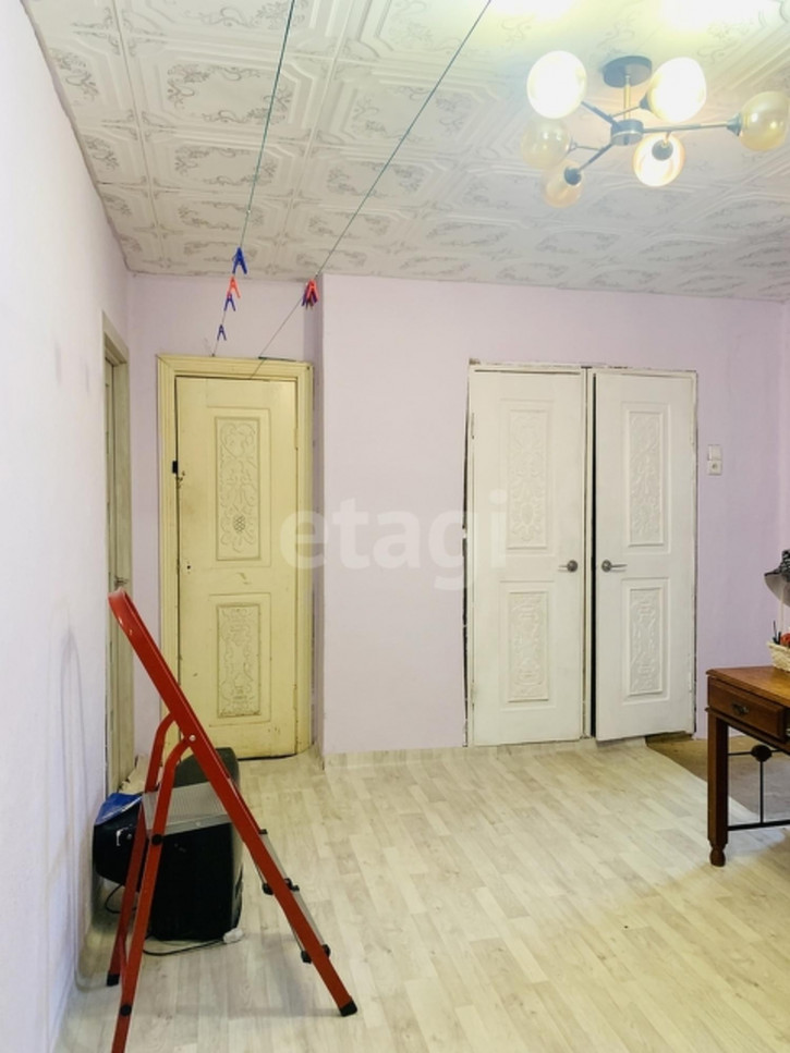 3-комн квартира улица Чкалова