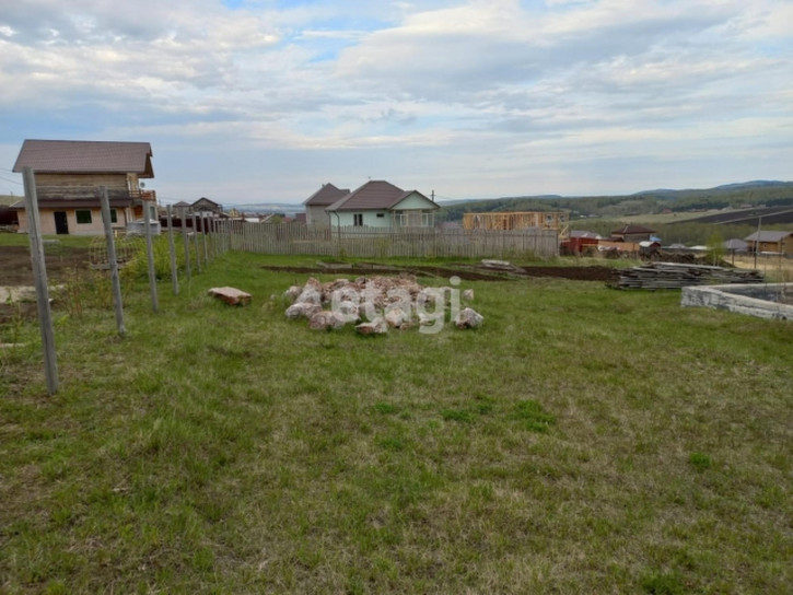 Земельный участок Array