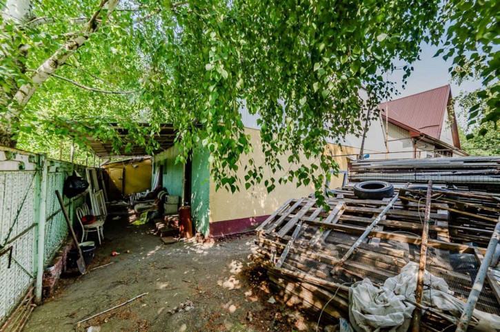 Коттедж/дом Парниковая ул, 1