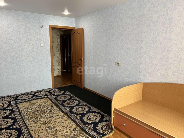 4-комн квартира Олимпийская, 36