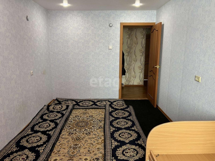 4-комн квартира Олимпийская, 36