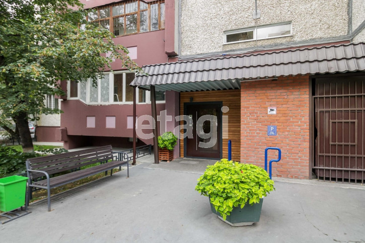 4-комн квартира Котельщиков, 36