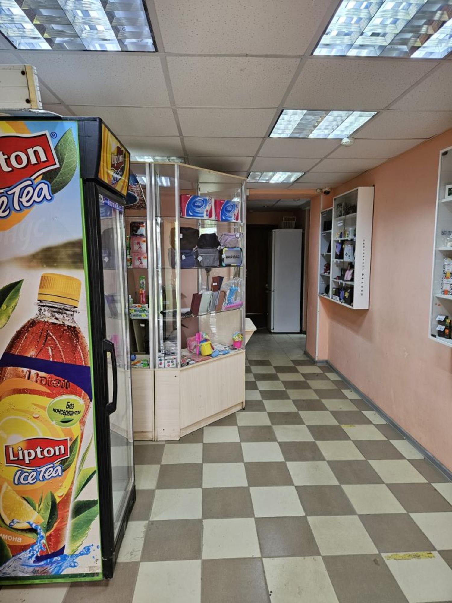 Купить торговое помещение за 12 750 000 рублей на Строкина ул, 15