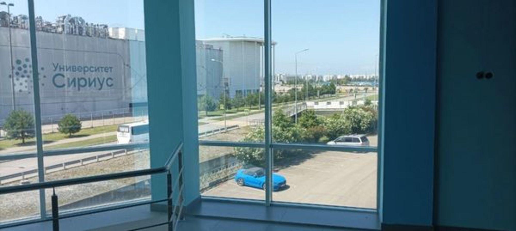 Сдать офис, помещение под офис за 900 000 рублей на Сириус пгт, Поселок Мирный ул, 2А