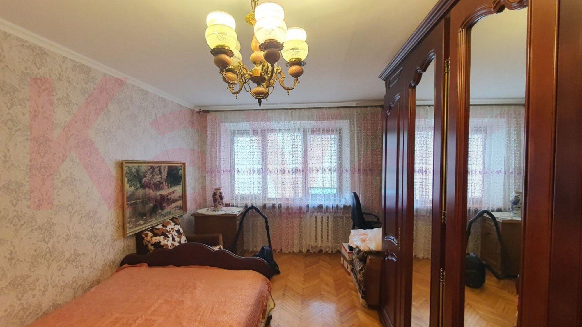 Купить квартиру за 10 300 000 рублей на Дзержинского проспект