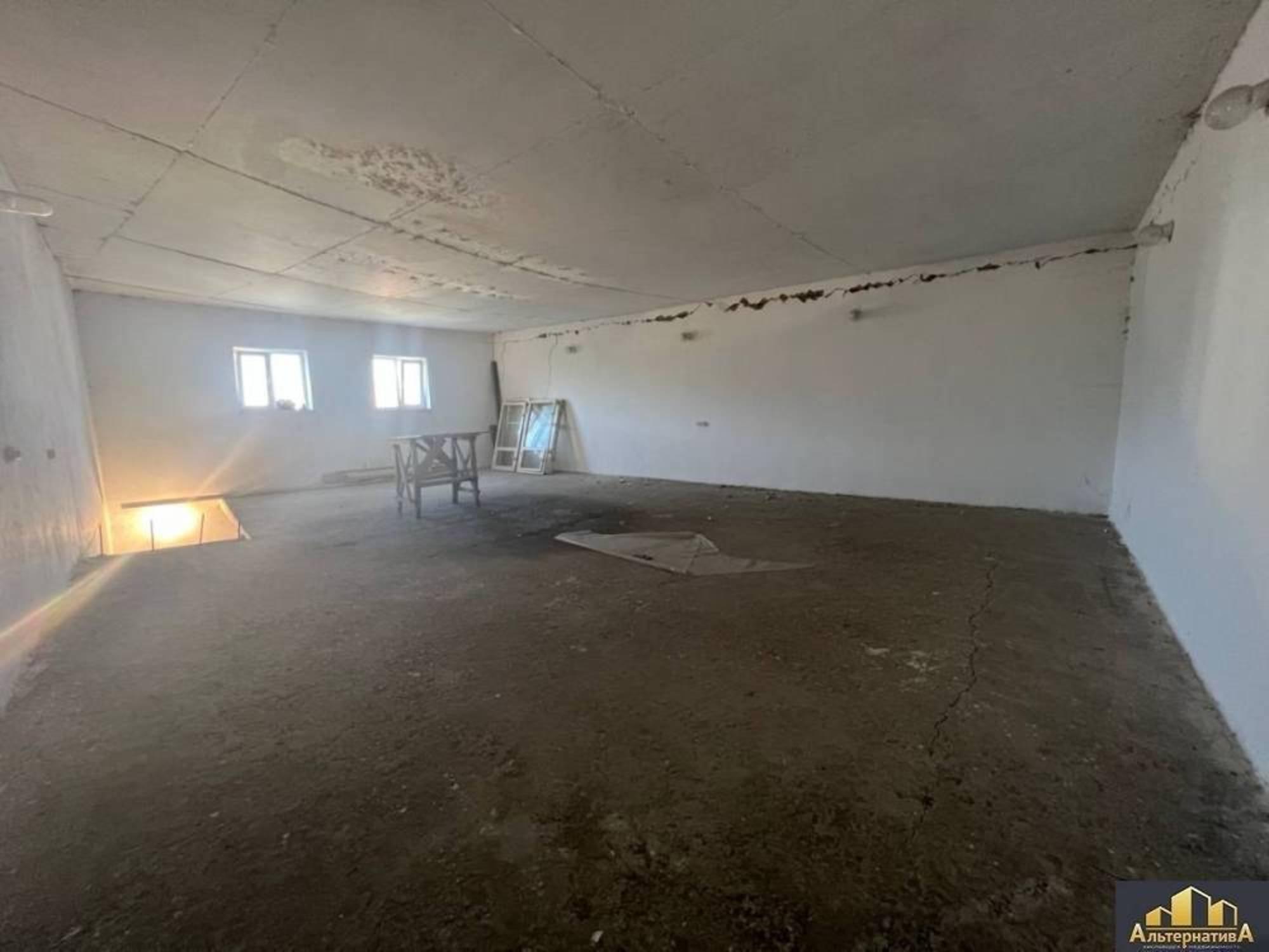 Купить гараж, место в паркинге за 1 700 000 рублей на Титова ул.