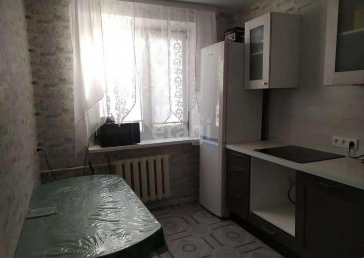 4-комн квартира Домостроителей, 10