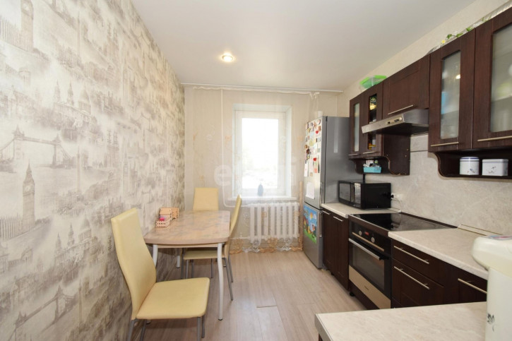 3-комн квартира Домостроителей, 4