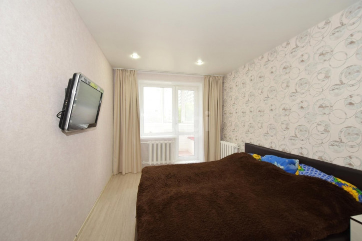 3-комн квартира Домостроителей, 4