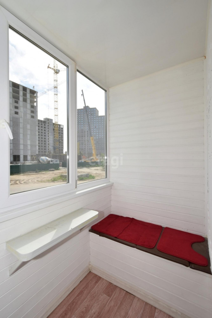 3-комн квартира Домостроителей, 4