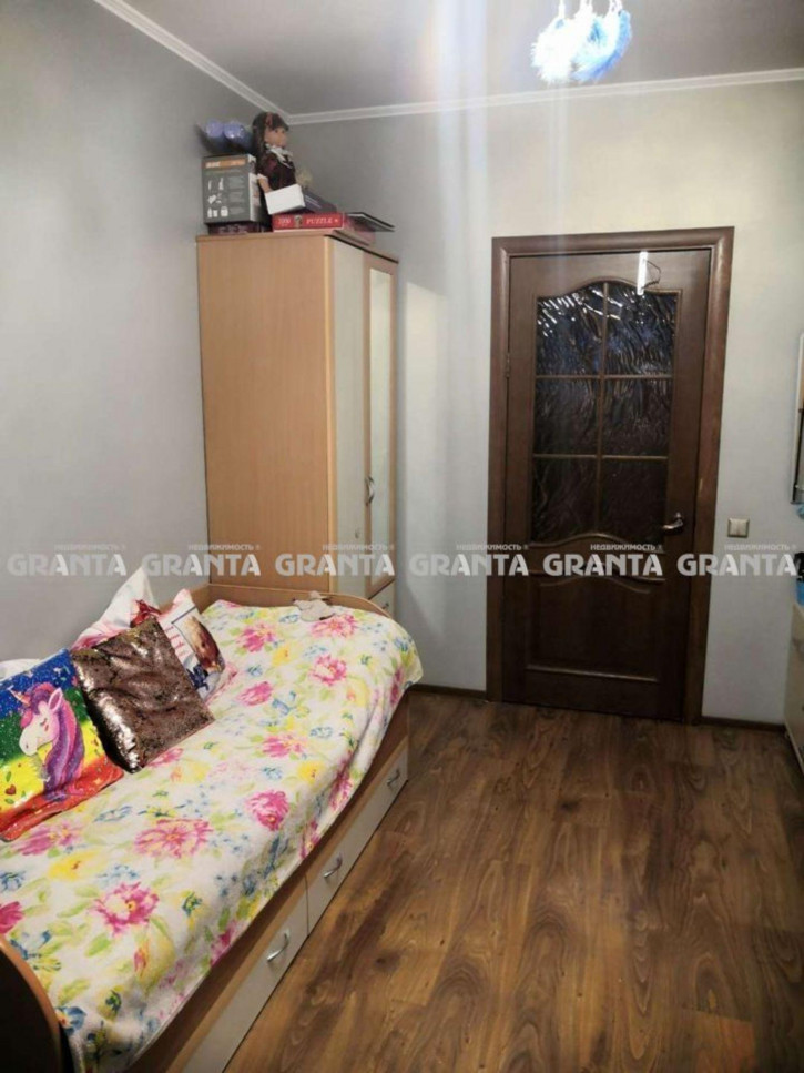 3-комн квартира ул А.Д.Кравченко, 8