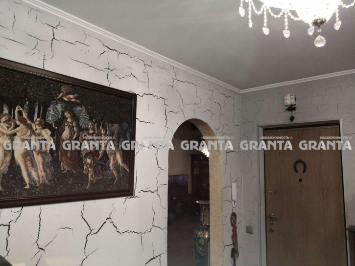 3-комн квартира ул А.Д.Кравченко, 8