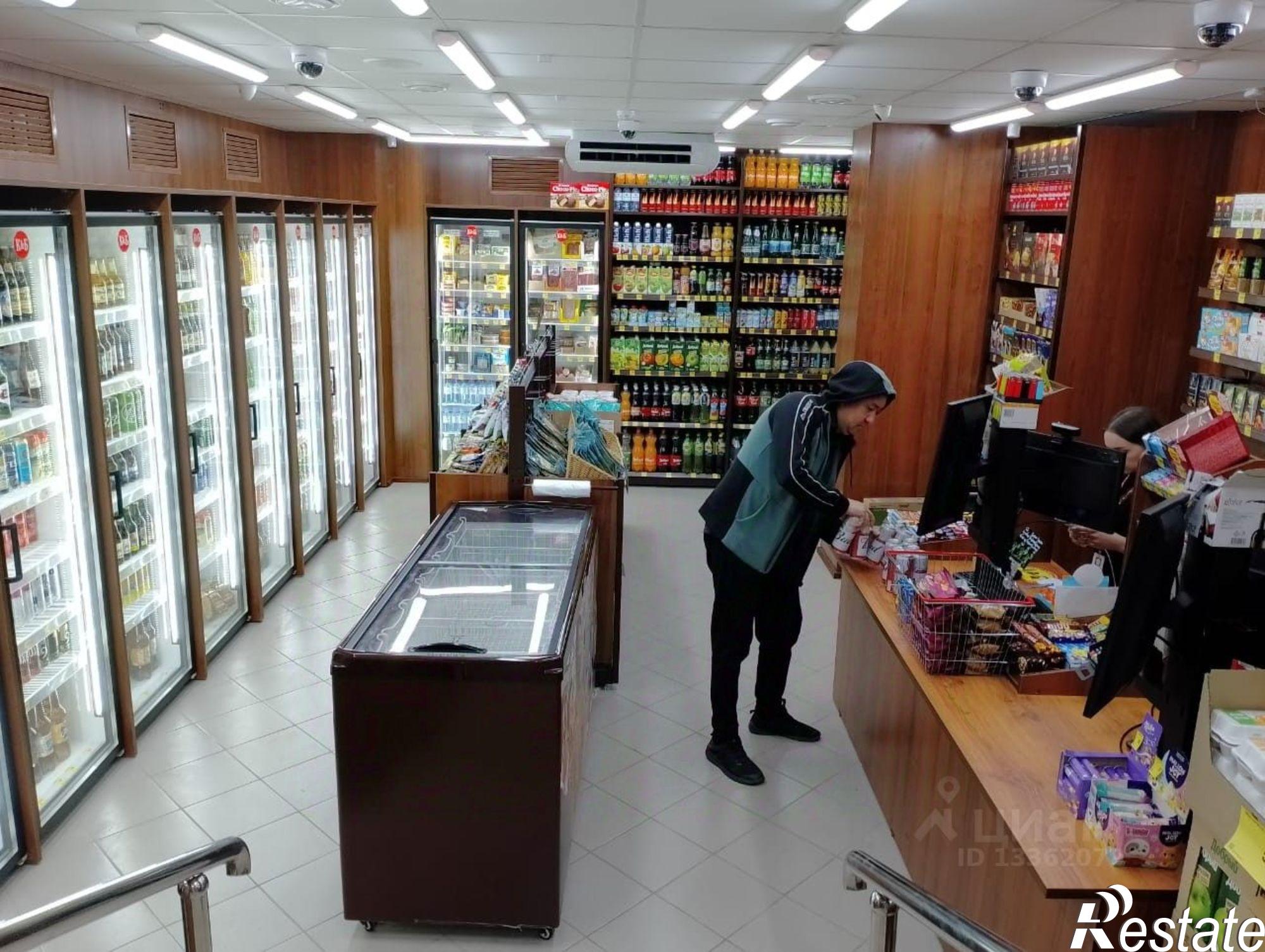 Купить торговое помещение за 7 900 050 рублей на улица Кирова, 10