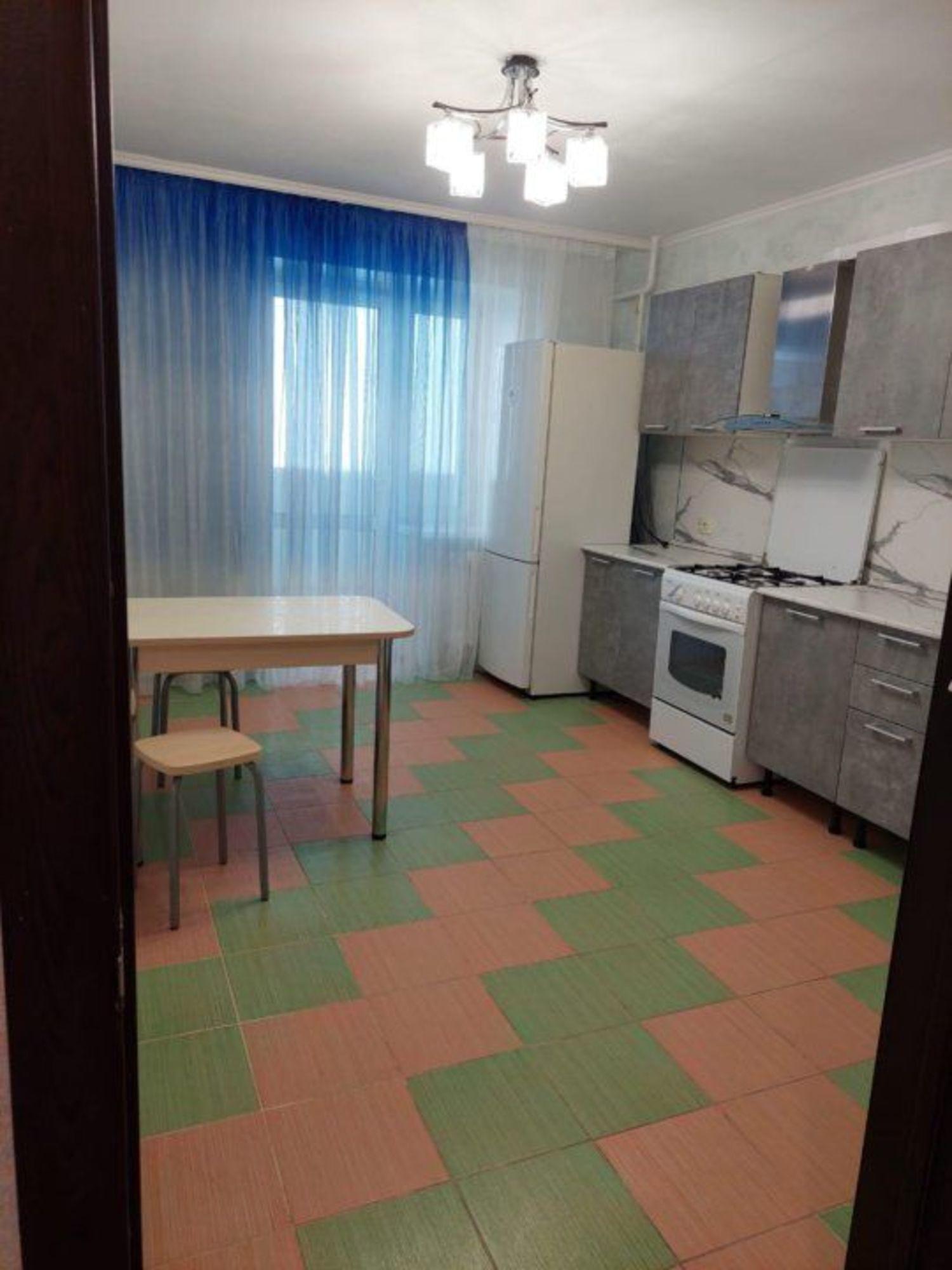 Сдать квартиру за 25 000 рублей на Безыменского ул, 17Г