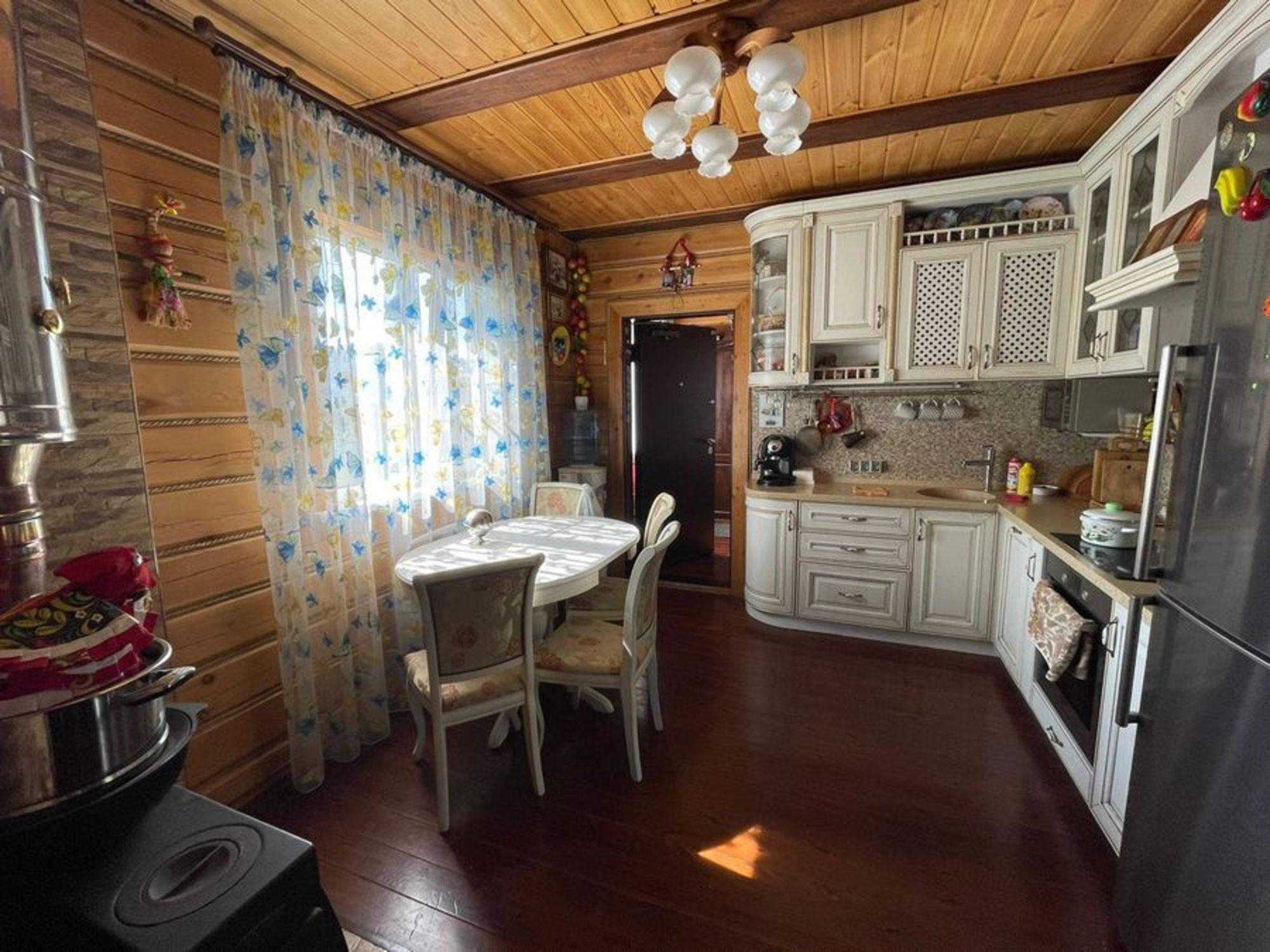Купить дачу, дом, коттедж за 10 390 000 рублей на Лесная