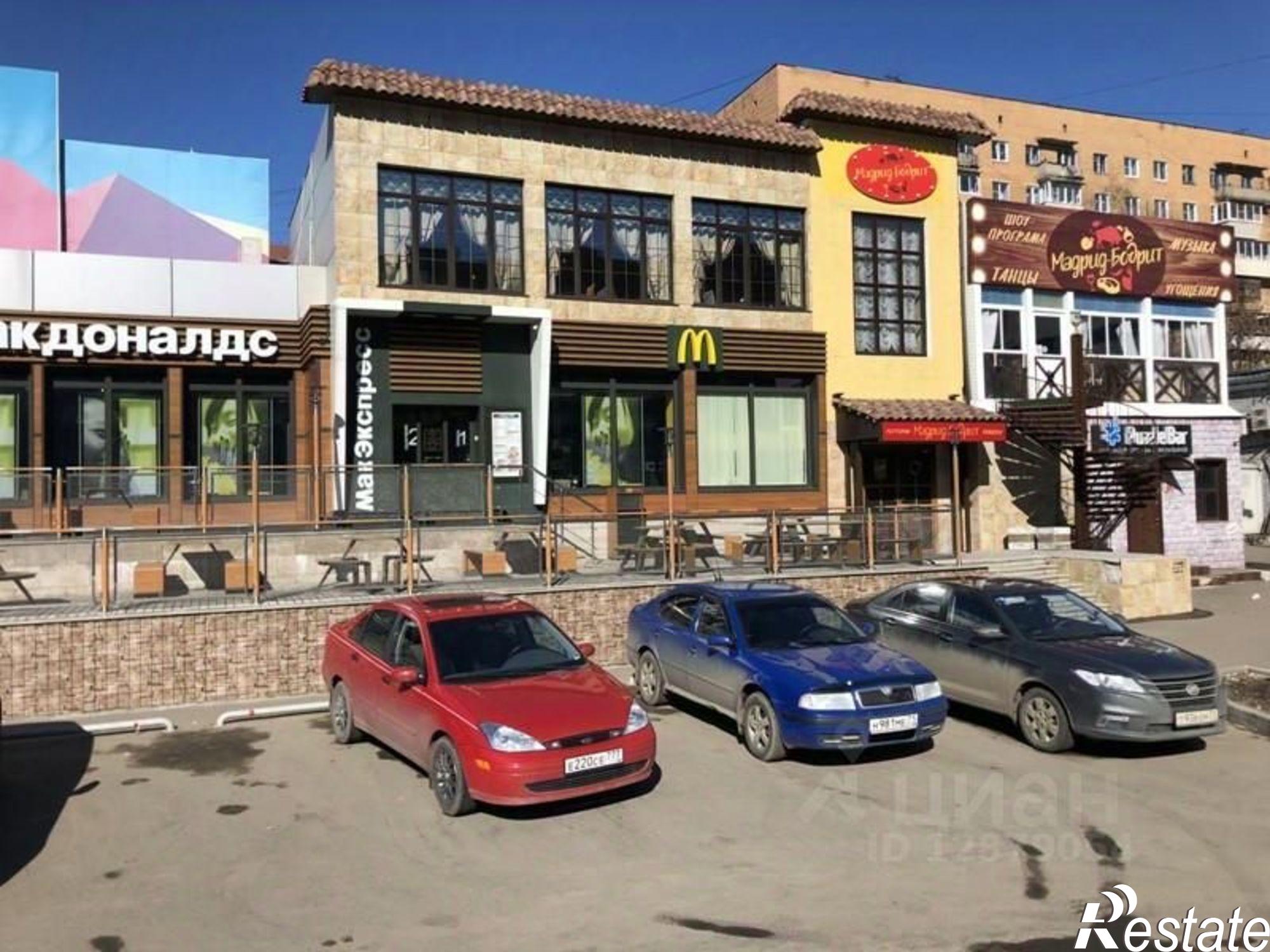 Купить торговое помещение за 58 000 100 рублей на Красноармейский проспект, 14