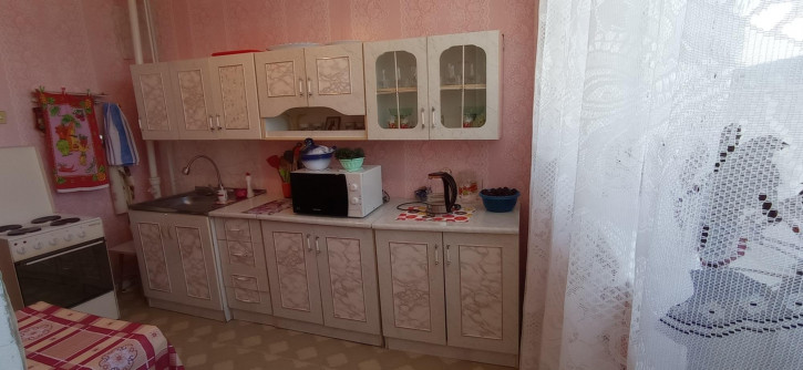 4-комн квартира Авиационная улица, 7