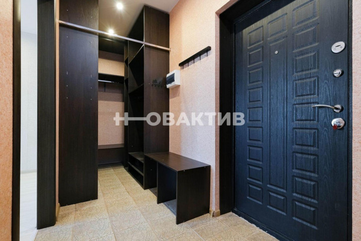 1-комн квартира г Новосибирск, ул Обская 82