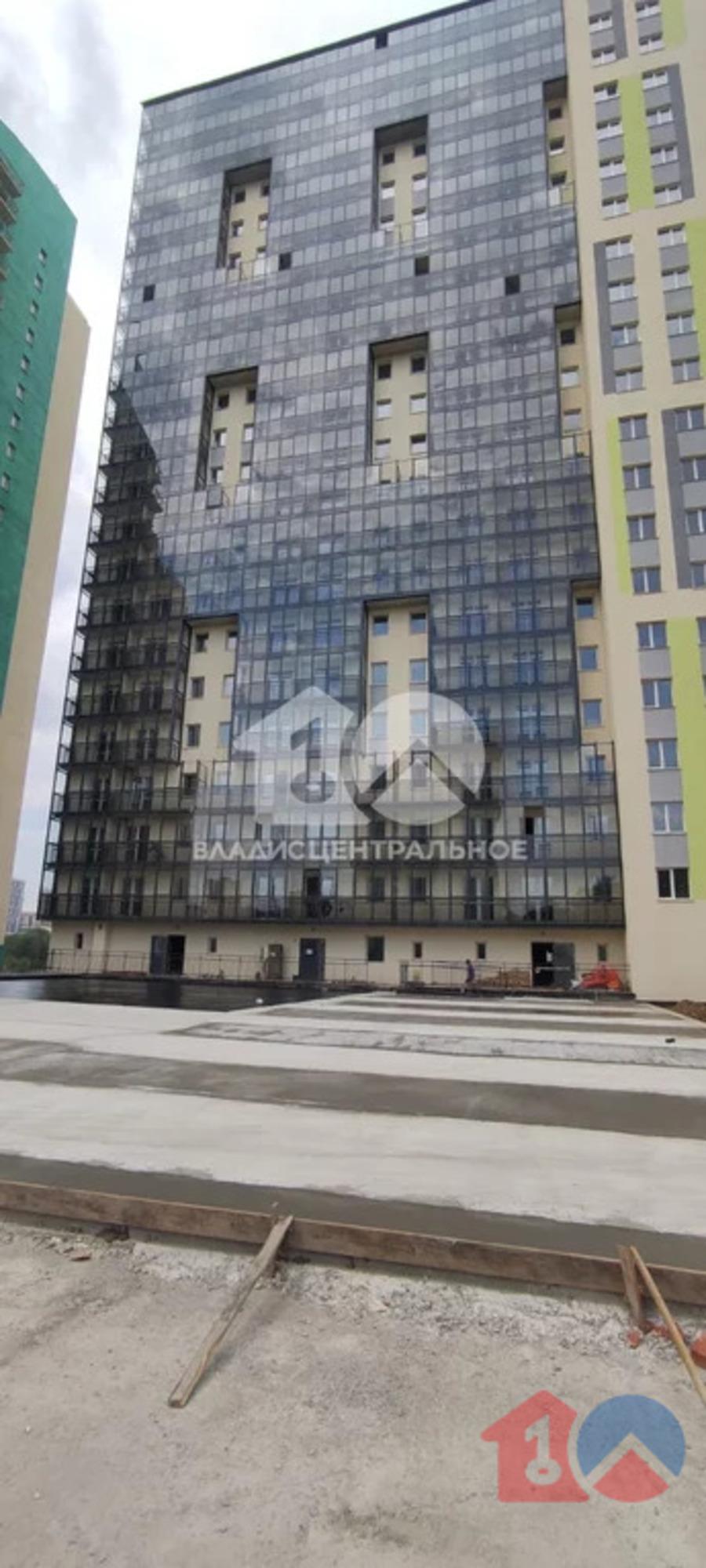 Купить квартиру за 4 882 900 рублей на ул. Есенина, 12/1