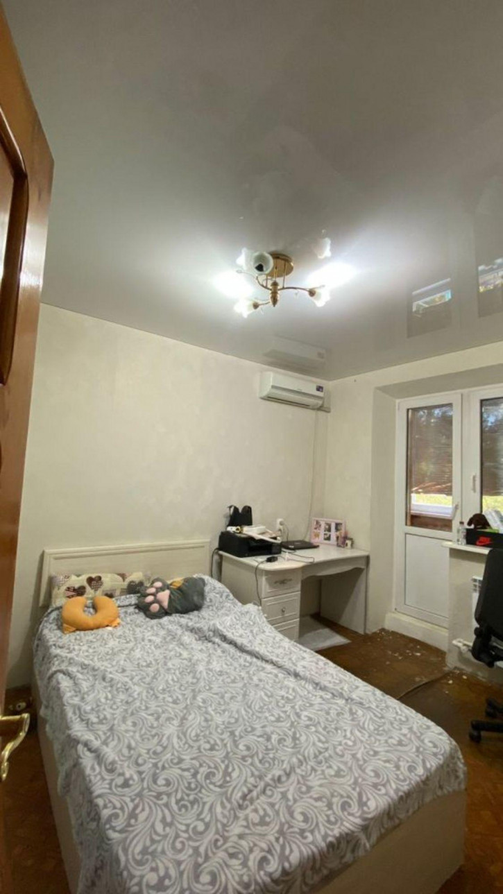3-комн квартира Орджоникидзе ул, 124