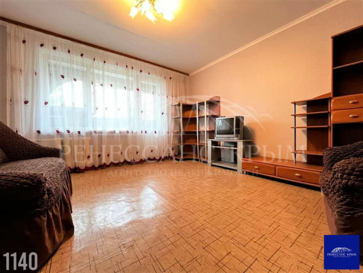 3-комн квартира проспект Генерала Острякова, 141