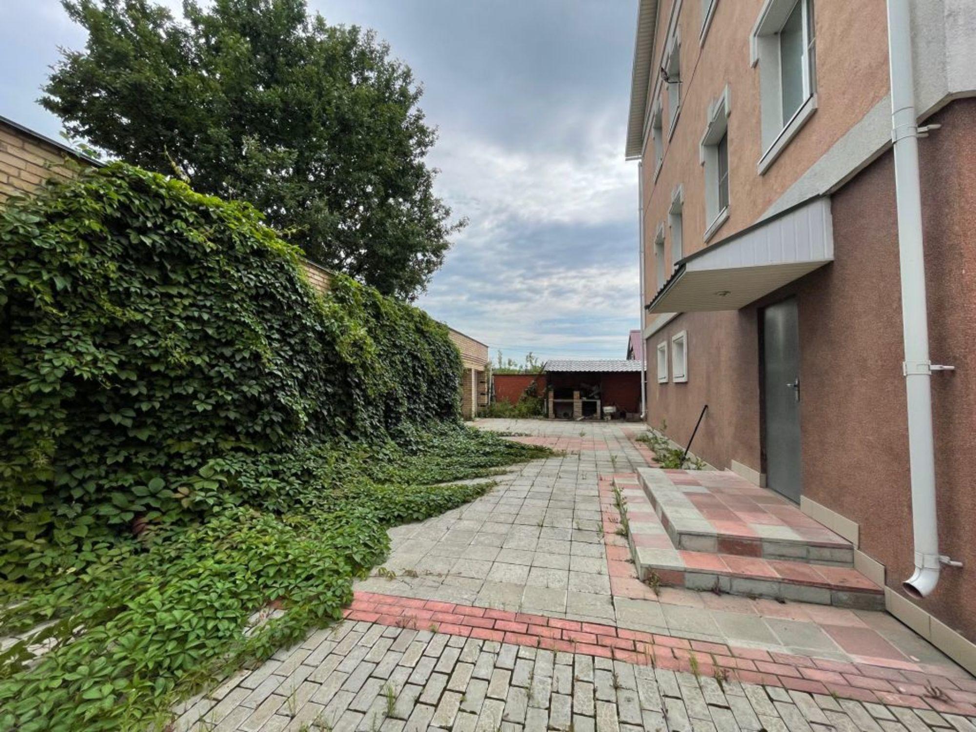 Купить дачу, дом, коттедж за 16 000 000 рублей на Овощная ул, 23