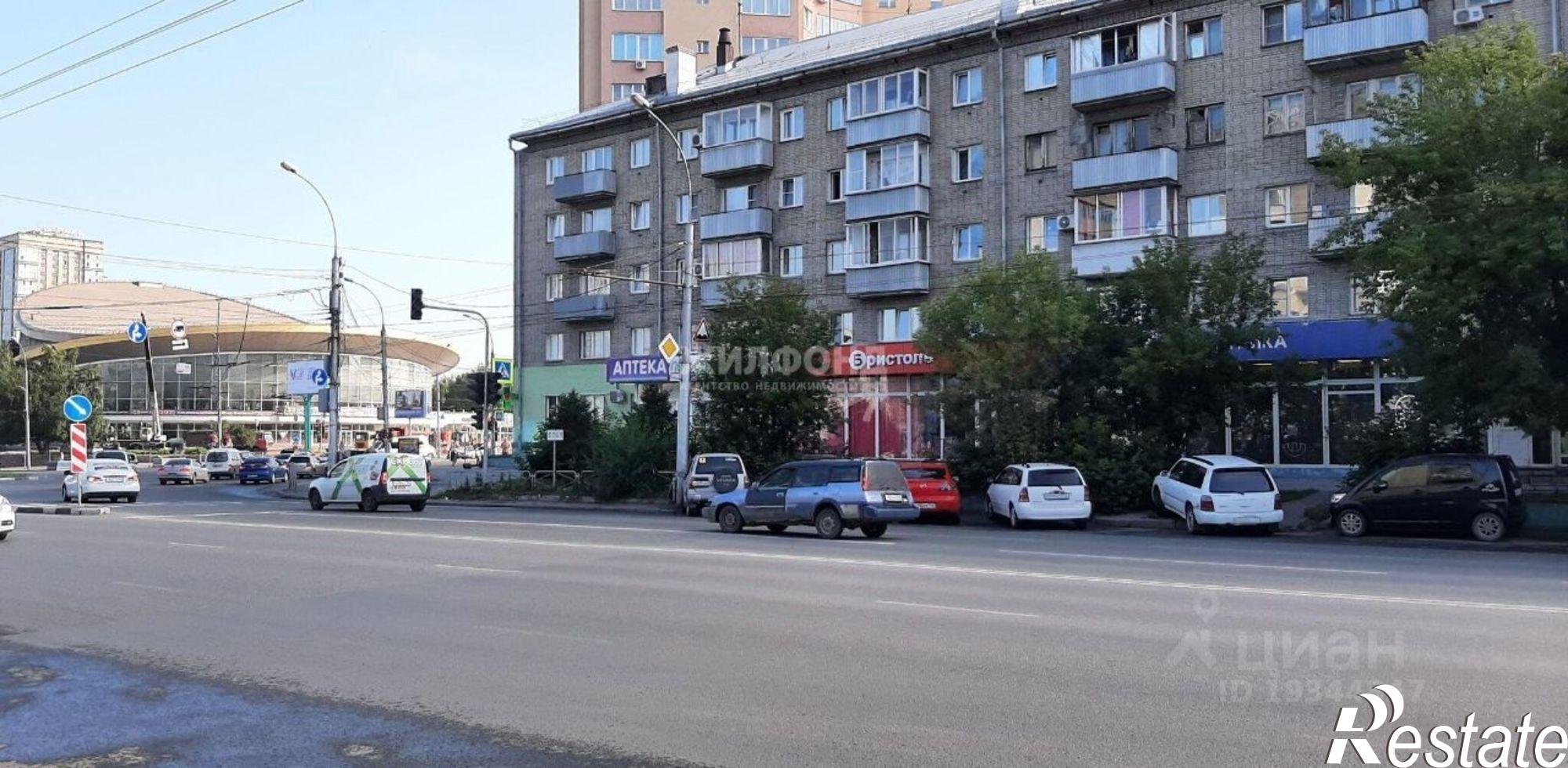 Купить торговое помещение за 31 000 000 рублей на Нарымская улица, 8