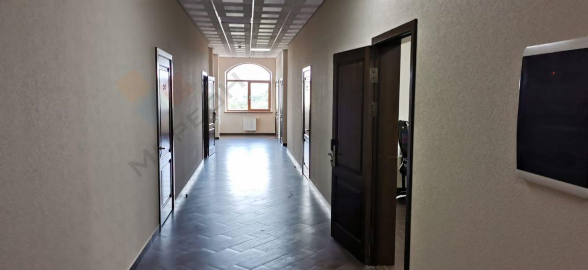 Сдать офис, помещение под офис за 92 700 рублей на Дзержинского ул, 157