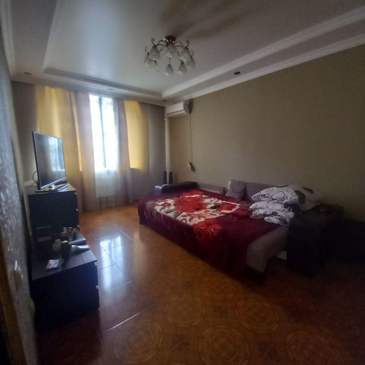 2-комн квартира Орджоникидзе ул, 84К5